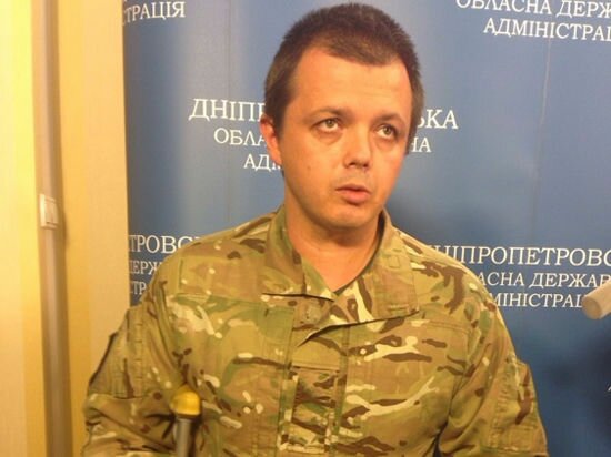Семенченко раскрыл побег из Киева первых лиц Украины