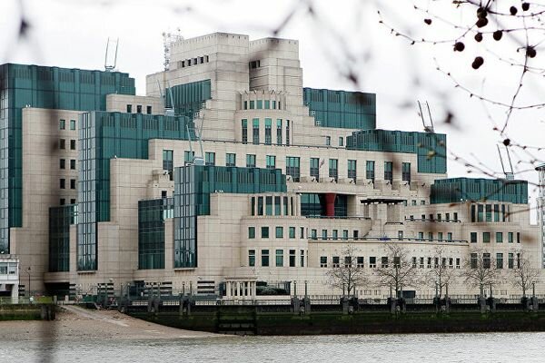 Разведка Великобритании выступила с "грозным предостережением" в адрес России