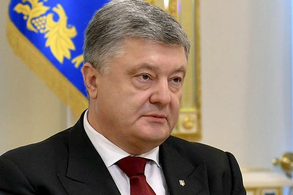 Украинцы подали иск к Порошенко в Верховный суд – названа причина