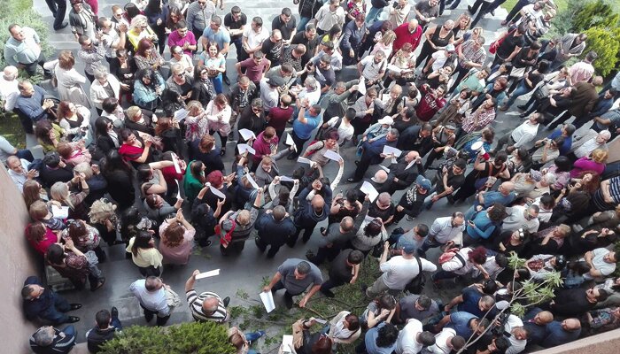В Ереване не утихают митинги: активисты требуют на ковер Генпрокурора