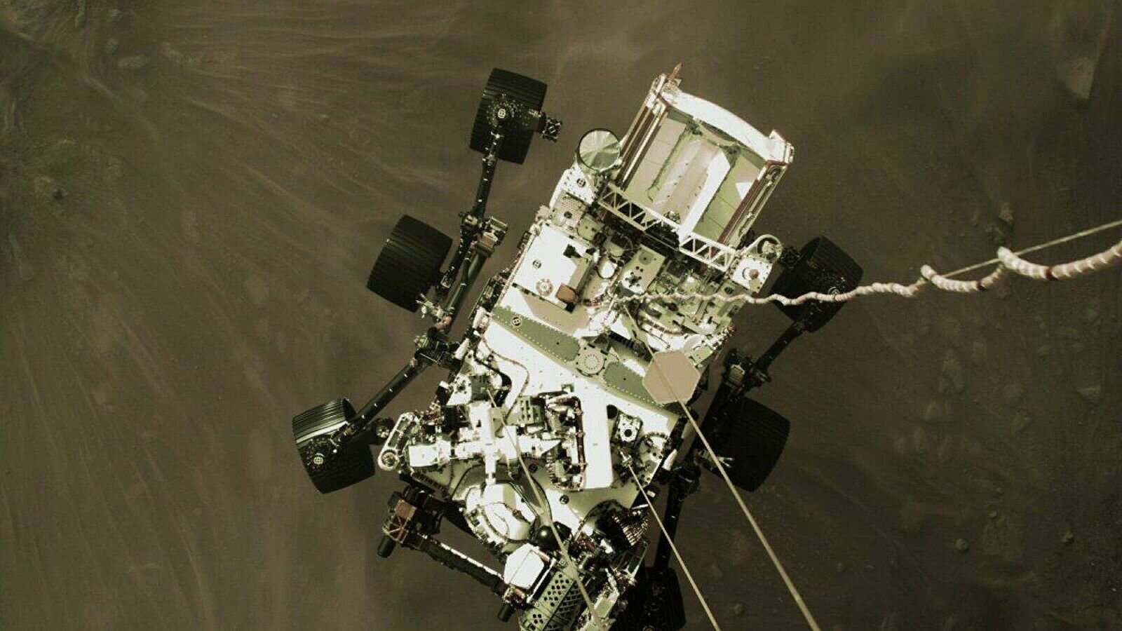 НАСА показало кадры посадки ровера на Марс 