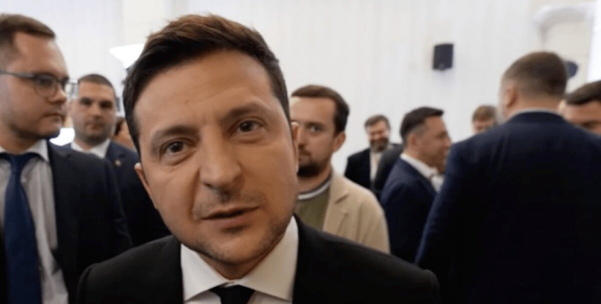 Журналистка спросила Зеленского, не боится ли он "попасть в тюрьму": видео реакции президента Украины