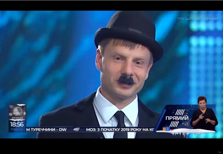В Сети засмеяли Гончаренко, пришедшего на ток-шоу в образе Чарли Чаплина из-за Зеленского, - кадры 