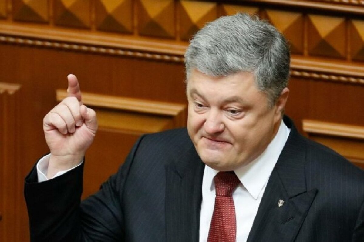 "Перспектива госпереворота Порошенко видится реальной", - опубликовавший пленки Деркач предупредил Украину