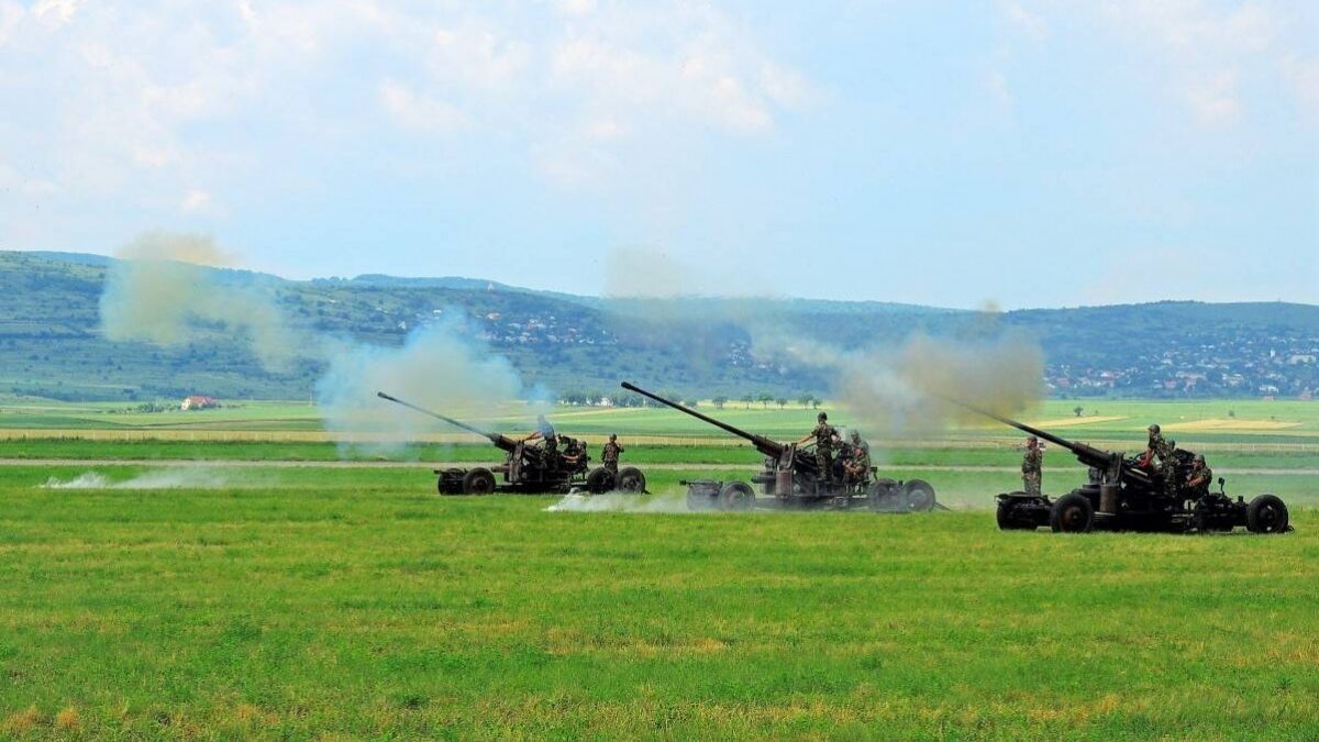 Азербайджанские войска нанесли сильнейшие артобстрелы по армянским позициям в Карабахе 