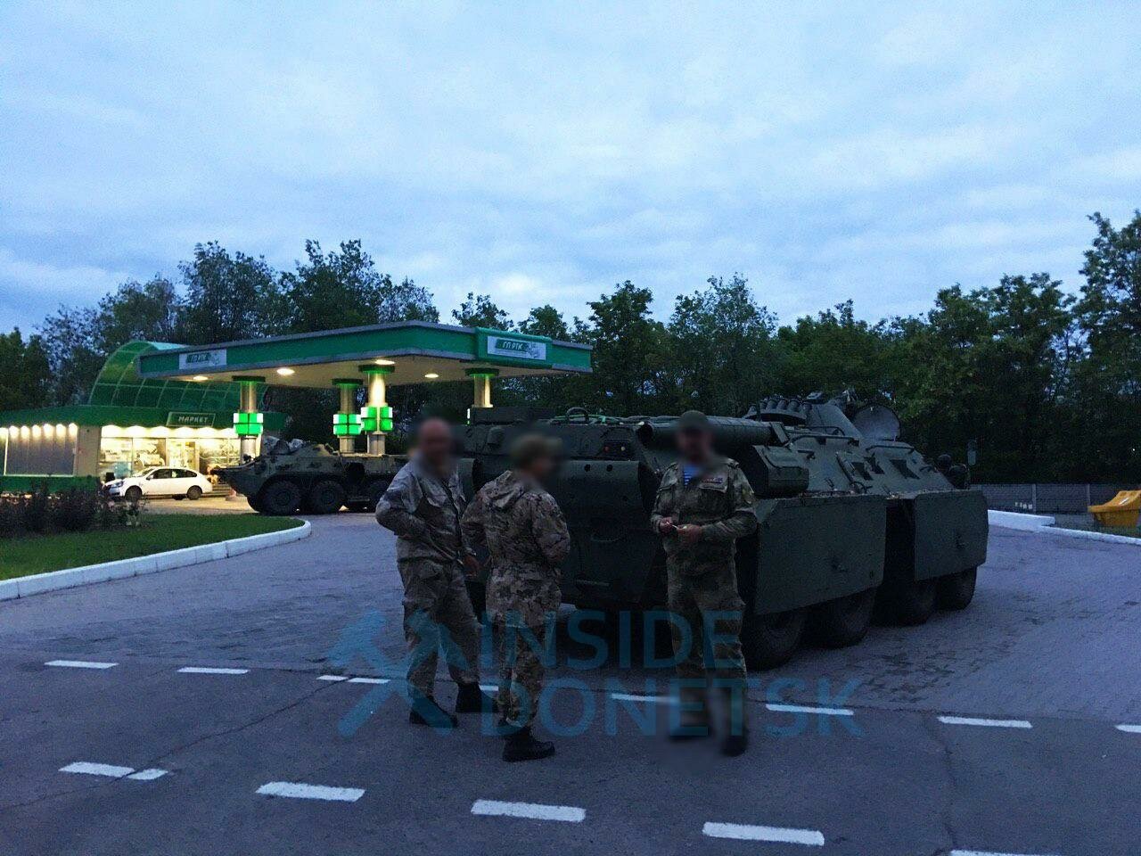 В Донецке замечены БТРы после приведения войск ДНР в боеготовность