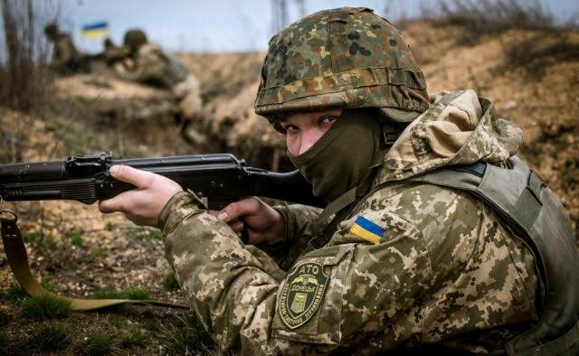 Украина выставила ультиматум по разведению войск в Донбассе по "формуле Штайнмайера"
