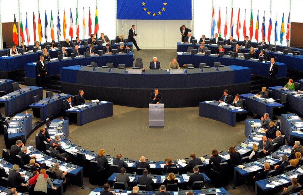 Европарламент призывает ужесточить санкции против России, - Radio Free Europe