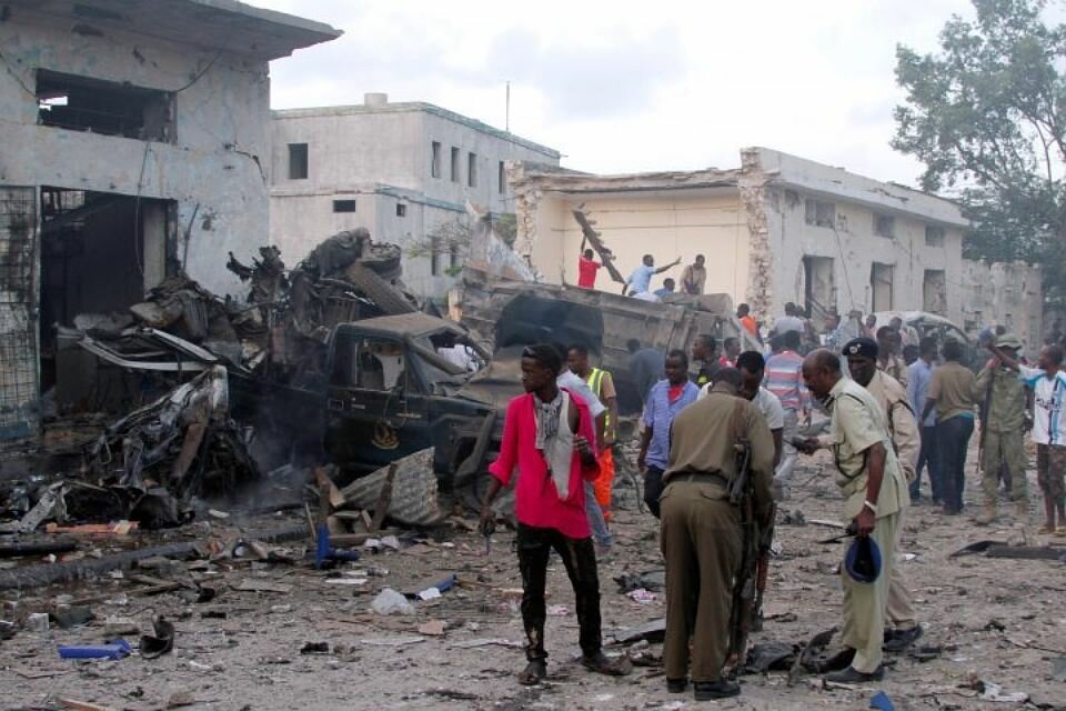 ​Страшный теракт в столице Сомали: погибли более 20 человек - кадры