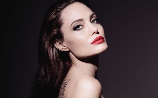 Поклонники бьют тревогу: популярная актриса Анджелина Джоли "тает" на глазах - кадры 