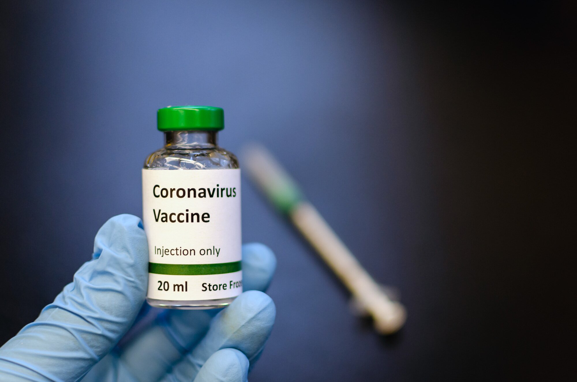 Зарубежными сертификатами о прививках COVID поручил заняться Путин 