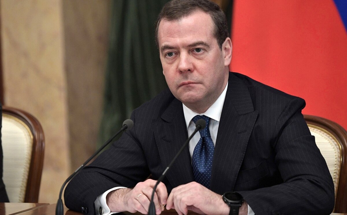 Медведев сделал заявление о судьбе "Северного потока - 2" после угроз США
