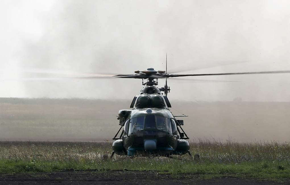 ми-8, военный вертолет, саратовская область, разбился, опрокинулся, кадры