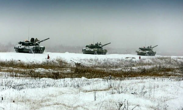 Танки украинской армии пошли на прорыв позиций ополчения под Мариуполем – идет бой 