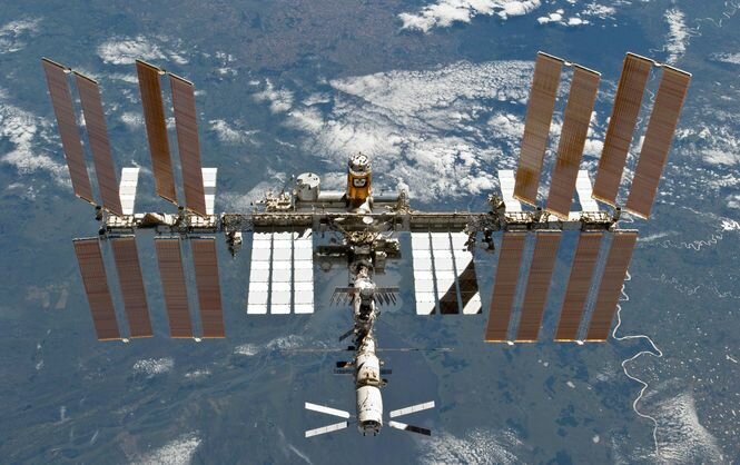 ​Из Роскосмоса сообщили о сбое в работе компьютера на борту МКС 