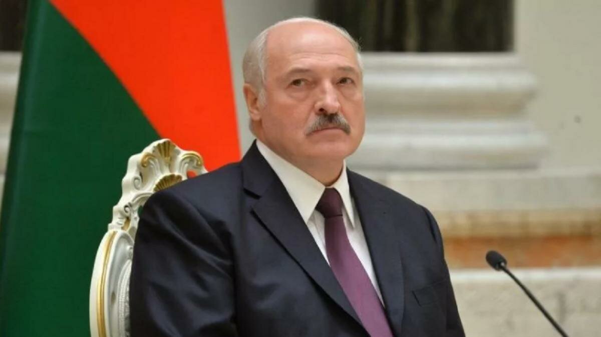 Лукашенко предупредил о возможности войны в Белоруссии 