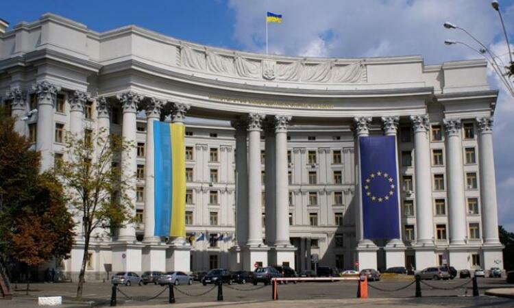 МИД Украины закатил истерику из-за военного призыва в Крыму