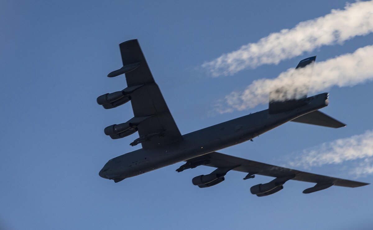 США пригрозили Ирану бомбардировщиками B-52H Stratofortress