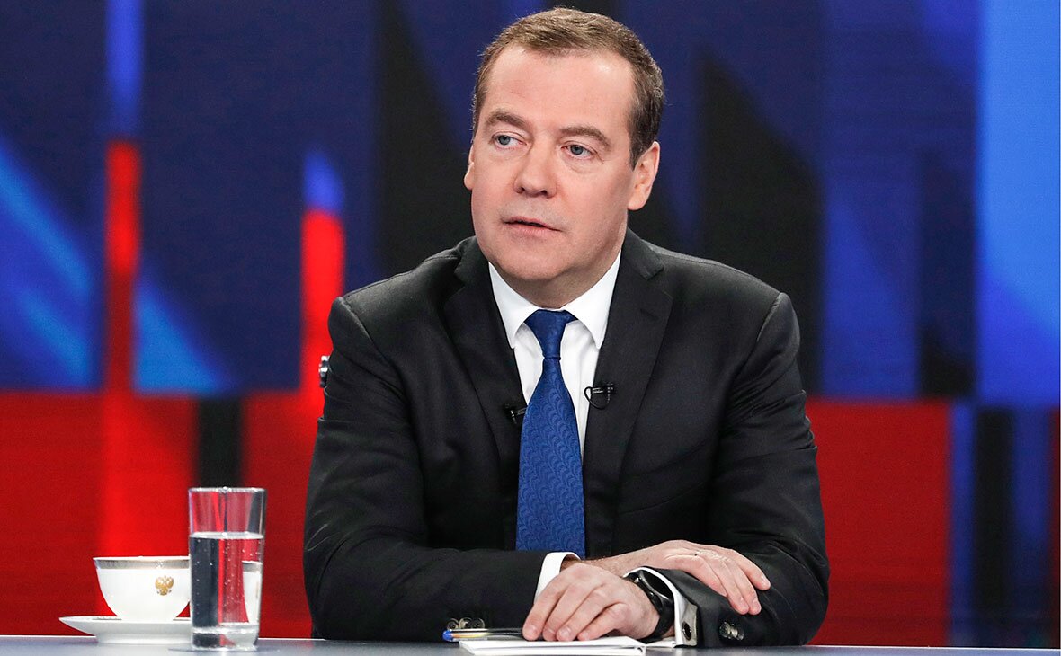Медведев о протестах на фоне выборов в Мосгордуму: "Можем докатиться до очень опасных ситуаций"