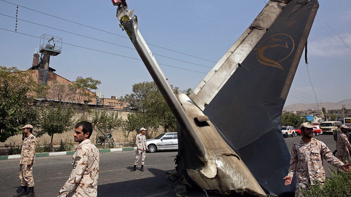 Иран, ракетный удар, сбитый Boeing-737, авиакатастрофа, вина, США, оружие, РЭБ