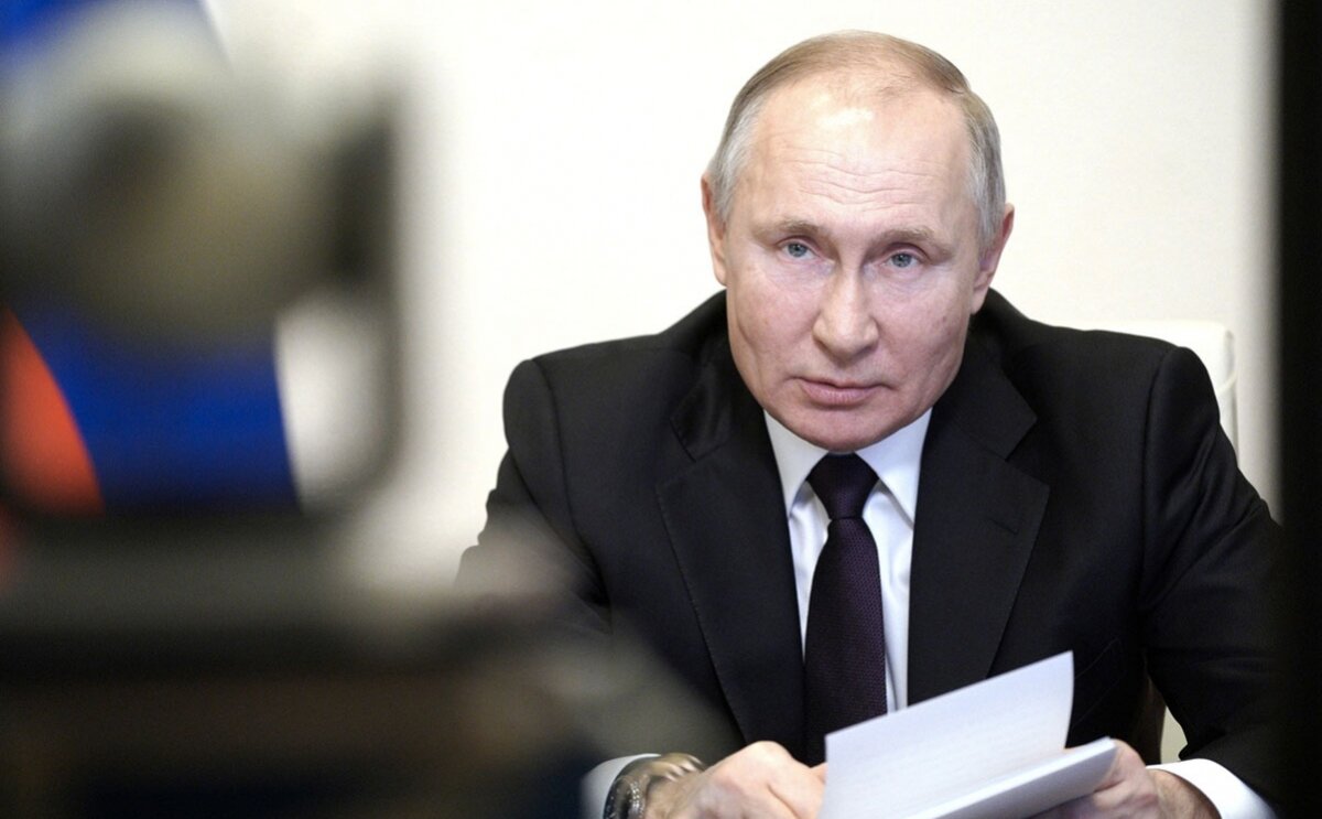 Путин впервые ответил Зеленскому на предложение о встрече в Донбассе 