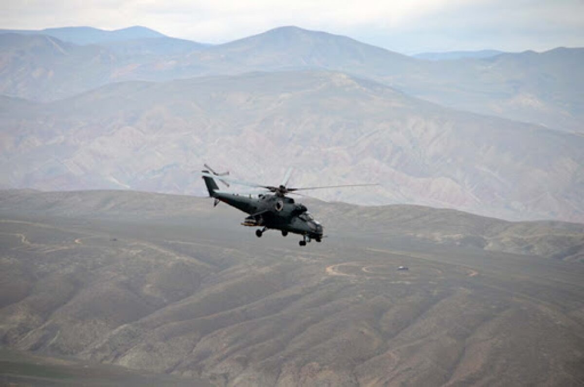 ​Опубликованы кадры вертолета “Ми-8” ВВС Азербайджана, сбитого в Нагорном Карабахе