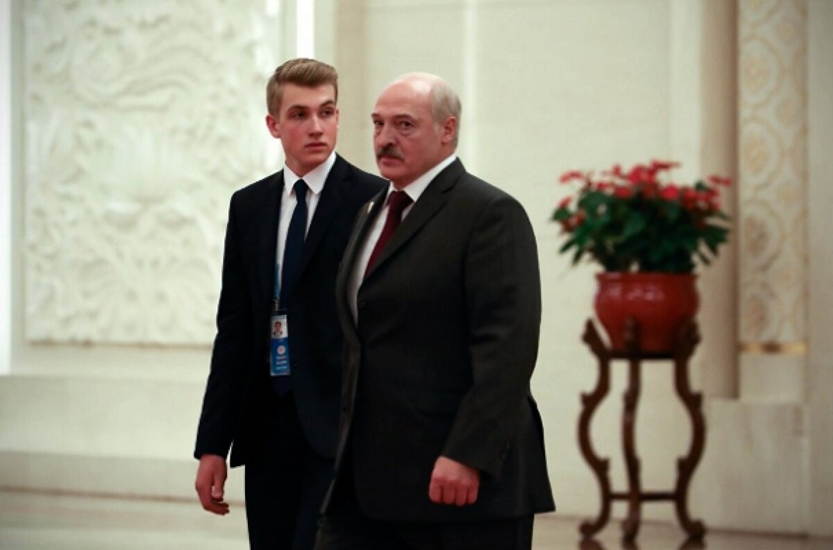 Сын Лукашенко завоевал сердца россиянок: девушки без ума от красоты 15-летнего Коли