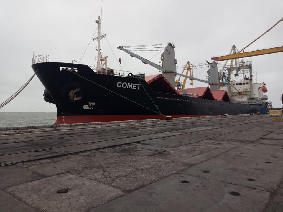 Украина "ответила" на санкции: Киев сообщил о захвате судна и 3000 тонн российского груза