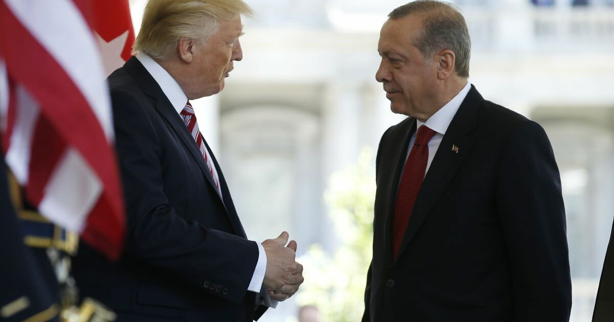 Эрдоган рассказал, как "поссорился" с Трампом из-за российского газа 