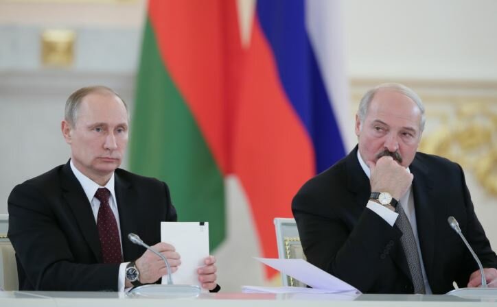 Песков рассказал о последствиях для Лукашенко спора с Путиным