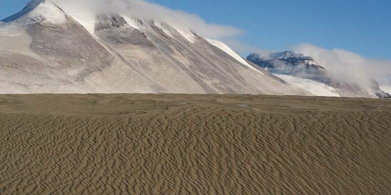 Ученые установили сенсационные причины превращения Антарктиды в пустыню 