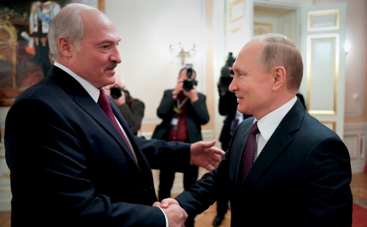 В Кремле назвали дату и место встречи Путина и Лукашенко