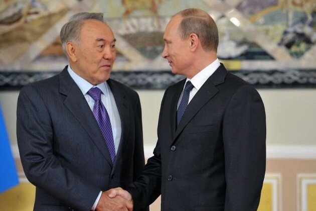 Нурсултан Назарбаев в ярких красках описал отношения между Россией и Казахстаном
