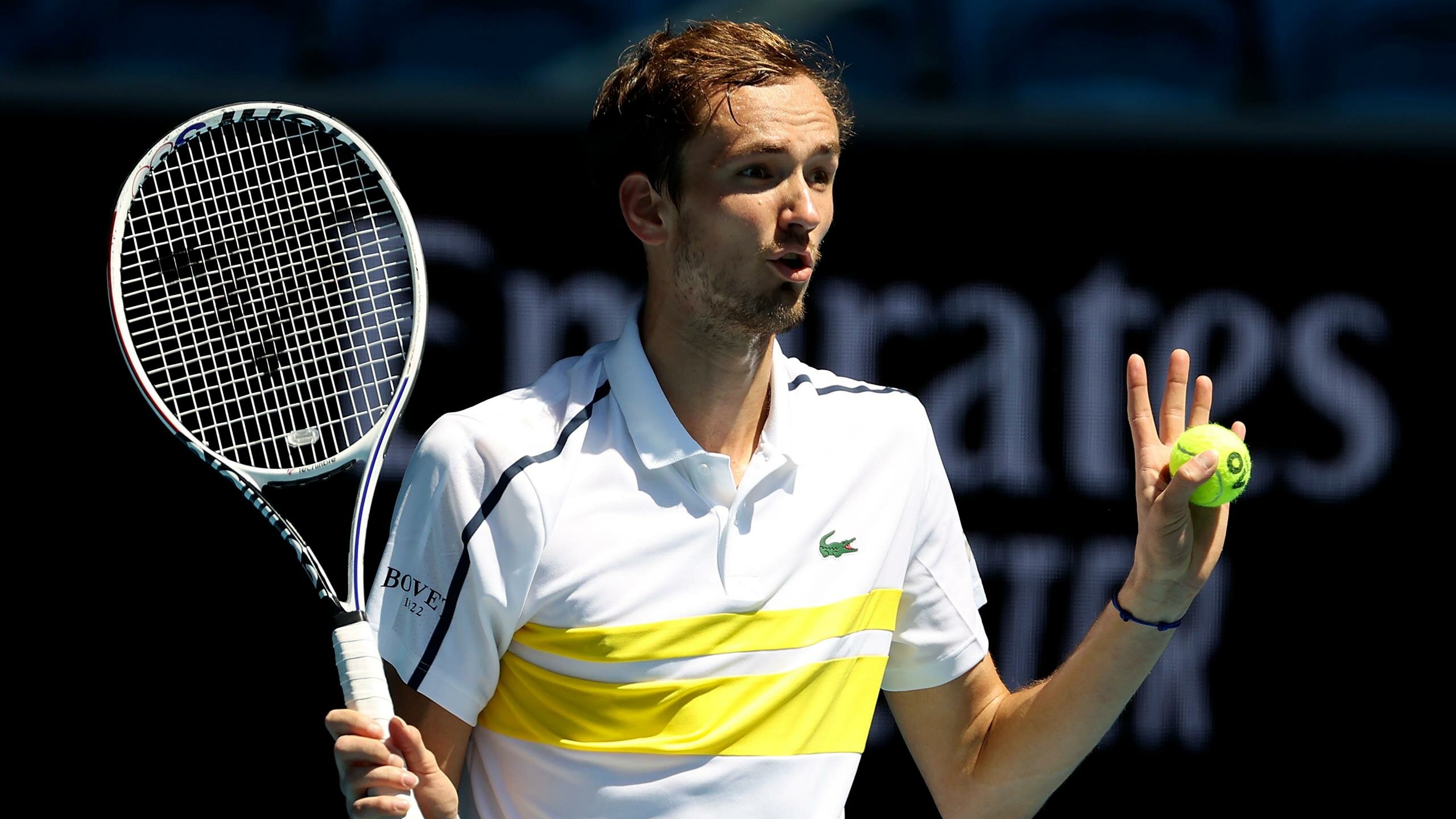 Вышел в финал со скандалом: чем отличился российский теннисист Медведев в Австралии