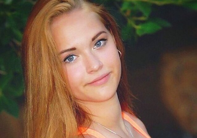 Пользователи Сети поражены фотографиями 18-летней внучки Владимира Высоцкого