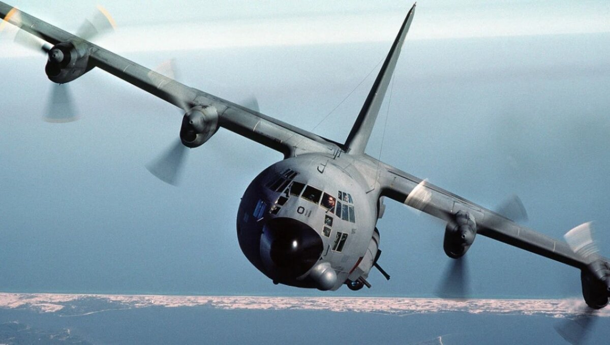 На Украине сел очередной военно-транспортный самолет ВВС США