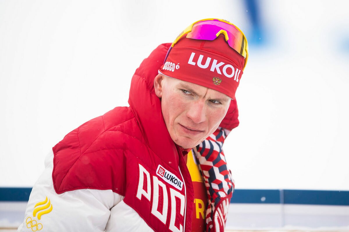 Олимпийский чемпион Большунов отказался от участия в спринте: названа причина