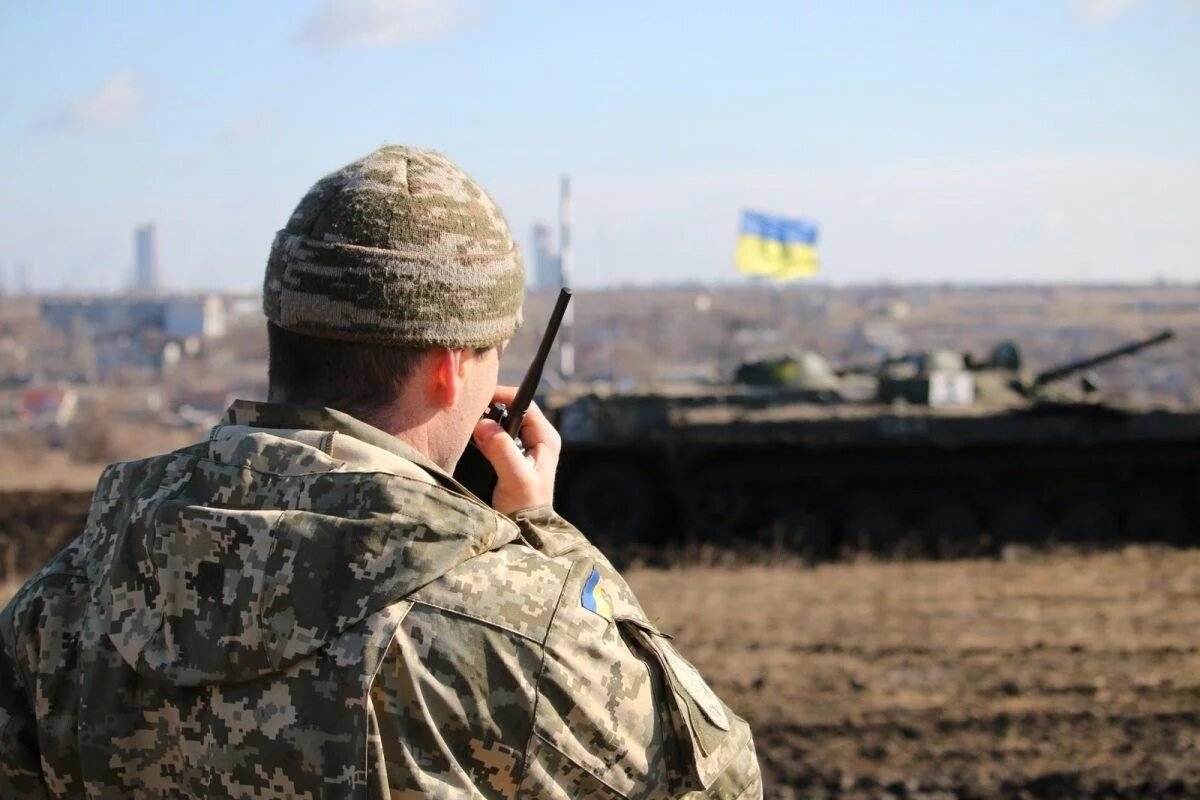 Генштаб Украины разрабатывает операцию по зачистке ДНР и ЛНР - Коротченко