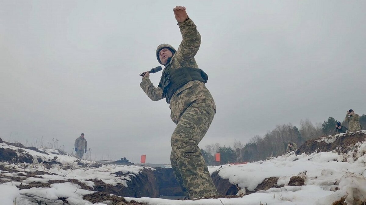 Виталий Кличко лег под танк ради спасения Киева