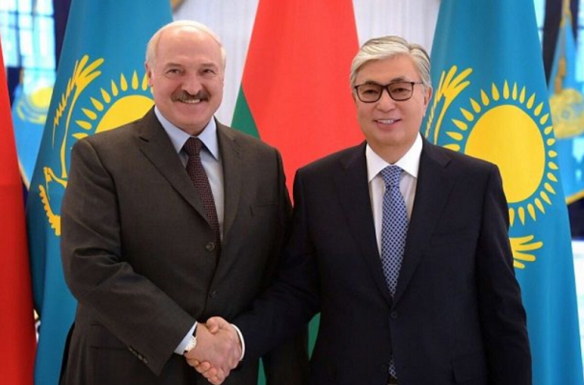 Казахстан может стать "спасителем" для Белоруссии - Минск готовится к переговорам о поставках нефти