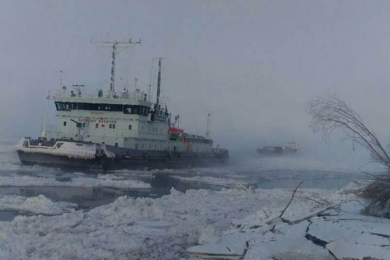 ​Российский ледокол подал сигнал бедствия у берегов Норвегии – на борту 33 человека