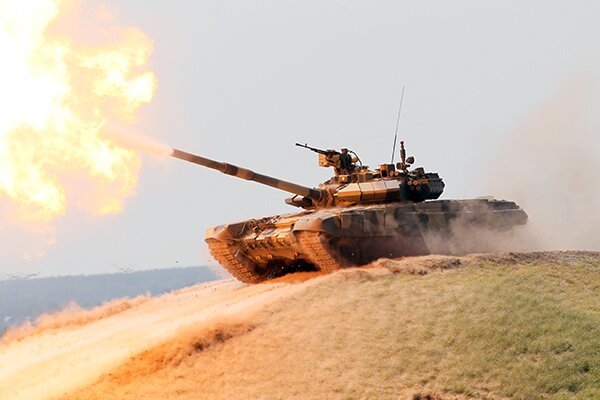 В Алжире засветился самый известный российский танк Т-90, который способен пробить 700-миллиметровую броню 