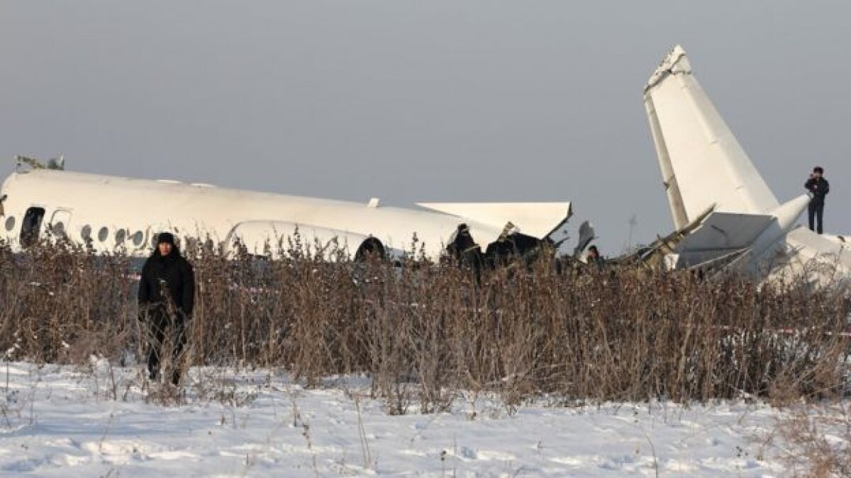 ​15 погибших, включая командира самолета: в Казахстане озвучили новые данные по крушению лайнера