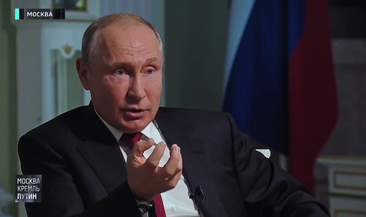 "За партией начала рассыпаться страна", - Путин рассказал о "мине", разрушившей СССР