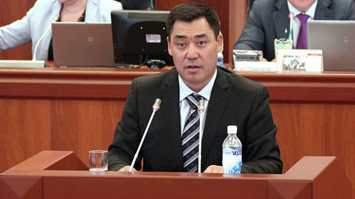 Жапаров назвал приблизительную дату отставки президента Киргизии Жээнбекова