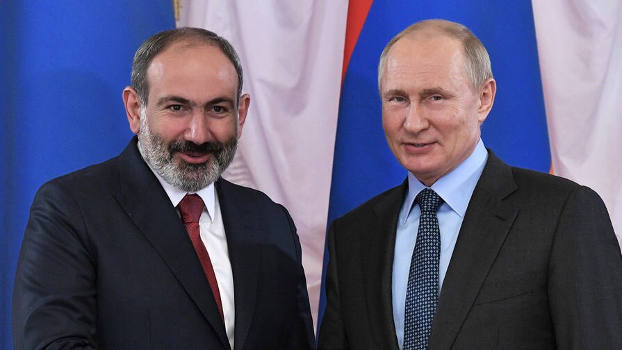 ​Пашинян поделился "дорожным селфи" с Путиным и другими президентами, приехавшими на саммит стран ЕАЭС