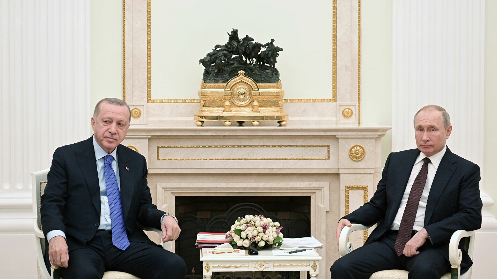 Эрдоган указал Путину на "красную черту" Турции по Карабаху