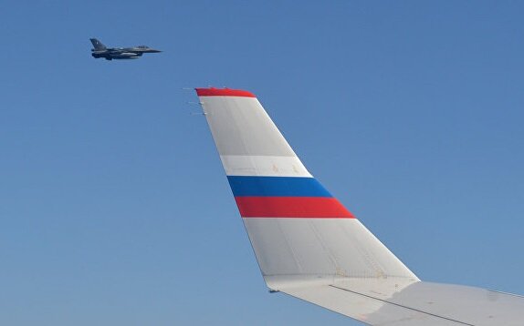 Истребитель ВВС Швейцарии поднялся в воздух для сопровождения российского спецборта