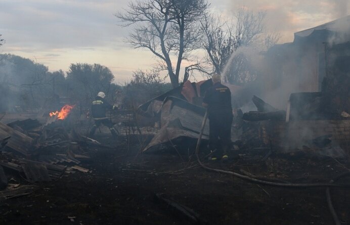 ​Вслед за пожарами в Ростове Волгоградская область охвачена огнем: пылают более 150 строений