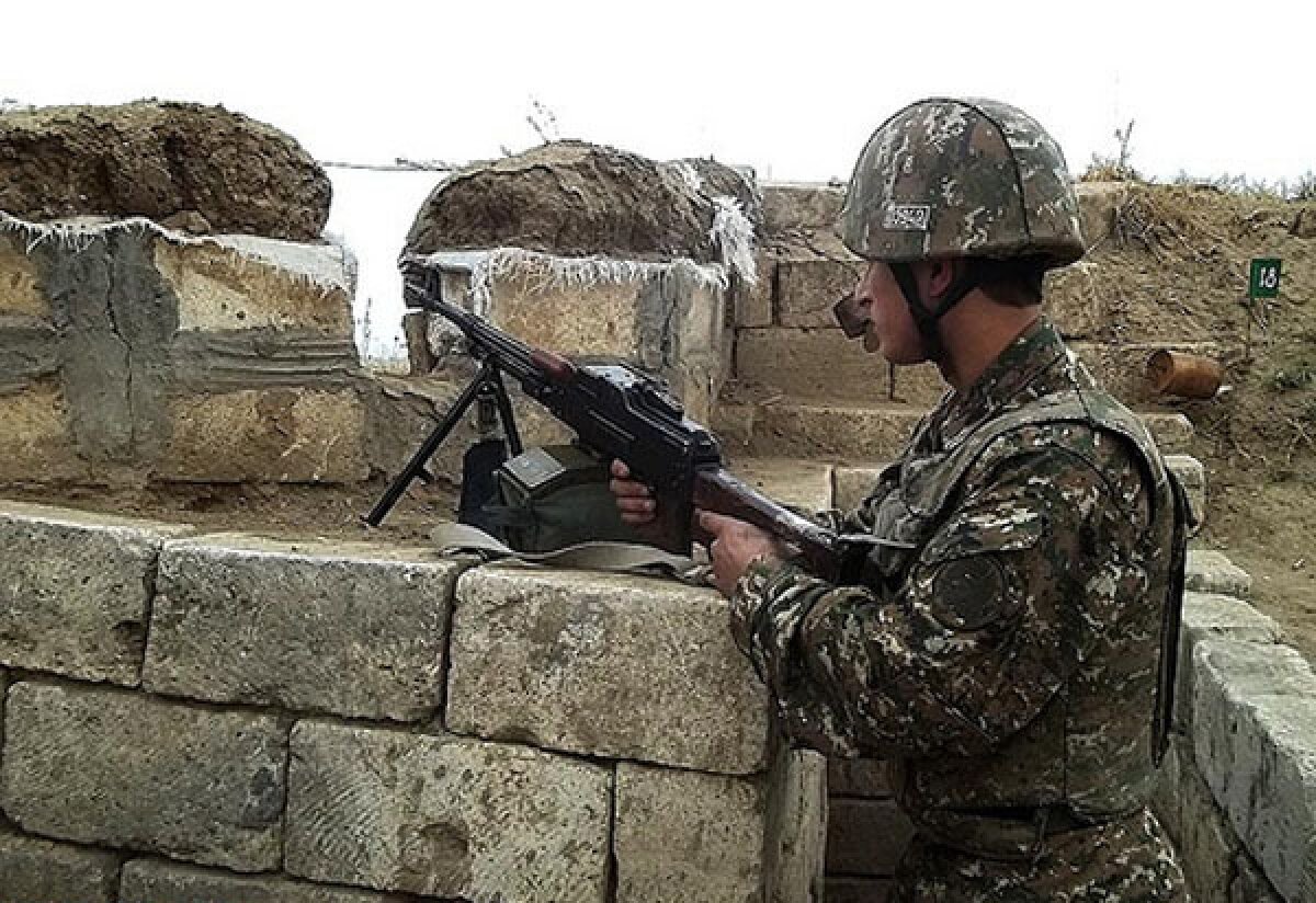 "Будут выбивать силой", - ВС Азербайджана поставили ультиматум армянским ополченцам